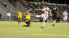 Foto de la galería: Goleada de la Franja en el pase a cuartos del Torneo Regional