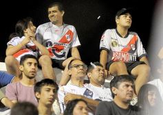 Foto de la galería: Goleada de la Franja en el pase a cuartos del Torneo Regional