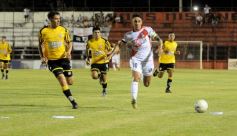 Foto de la galería: Goleada de la Franja en el pase a cuartos del Torneo Regional