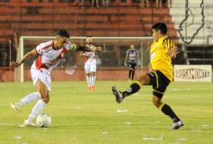 Foto de la galería: Goleada de la Franja en el pase a cuartos del Torneo Regional