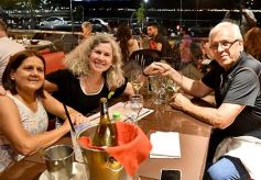 Foto de la galería: Celebración, encuentro y amigos en las últimas recorridas del 2021 en la ciudad capital