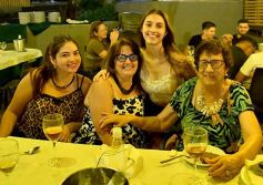 Foto de la galería: Celebración, encuentro y amigos en las últimas recorridas del 2021 en la ciudad capital