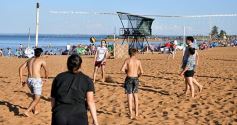 Foto de la galería: Postales del verano posadeño en la Playa Costa Sur de Miguel Lanús