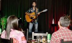 Sixto Fotografías. Sociedad. Varios - Gastón Nakazato: In Situ