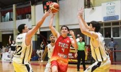 Sixto Fotografías. Deportes. Torneo Federal - Tokio estiró su buena racha en casa