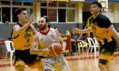 Sixto Fotografías. Deportes. Torneo Federal - Al japonés no le alcanzó y volvió a caer en casa