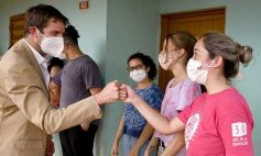 Sixto Fotografías. Sociedad. Yacyretá  EBY - Aporte de la EBY a la educación pública provincial