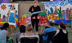 Foto de la galería: Teatro popular y diversión en el Festival Itinerante "Fauna Roja" en Posadas