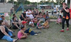 Foto de la galería: Teatro popular y diversión en el Festival Itinerante "Fauna Roja" en Posadas
