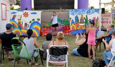 Foto de la galería: Teatro popular y diversión en el Festival Itinerante "Fauna Roja" en Posadas