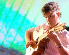 Foto de la galería: Postales exclusivas de lo que fue la última noche del 52° Festival del Litoral en Posadas