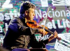 Foto de la galería: Postales exclusivas de lo que fue la última noche del 52° Festival del Litoral en Posadas