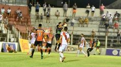 Foto de la galería: La Franja ganó en casa y quedó a un paso de la final del Torneo Regional