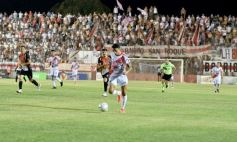 Foto de la galería: La Franja ganó en casa y quedó a un paso de la final del Torneo Regional