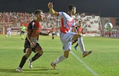 Foto de la galería: La Franja ganó en casa y quedó a un paso de la final del Torneo Regional