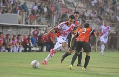 Foto de la galería: La Franja ganó en casa y quedó a un paso de la final del Torneo Regional