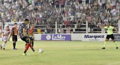 Foto de la galería: La Franja ganó en casa y quedó a un paso de la final del Torneo Regional