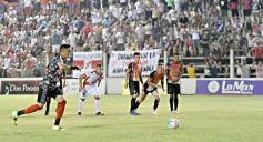 Foto de la galería: La Franja ganó en casa y quedó a un paso de la final del Torneo Regional