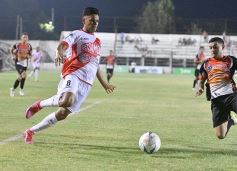 Foto de la galería: La Franja ganó en casa y quedó a un paso de la final del Torneo Regional