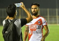 Foto de la galería: La Franja se trajo un empate de Formosa y define la final en casa