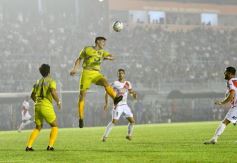 Foto de la galería: La Franja se trajo un empate de Formosa y define la final en casa