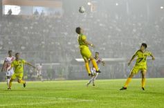 Foto de la galería: La Franja se trajo un empate de Formosa y define la final en casa