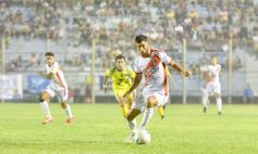 Foto de la galería: La Franja se trajo un empate de Formosa y define la final en casa