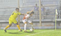 Foto de la galería: La Franja se trajo un empate de Formosa y define la final en casa