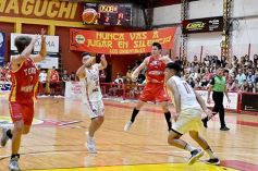 Foto de la galería: Tokio ganó en casa y extendió su invicto en el Torneo Federal de Básquet