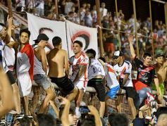 Foto de la galería: Villa Sarita se vistió de fiesta con el triunfo de La Franja en casa