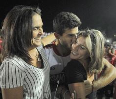 Foto de la galería: Villa Sarita se vistió de fiesta con el triunfo de La Franja en casa