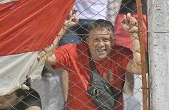 Foto de la galería: Villa Sarita se vistió de fiesta con el triunfo de La Franja en casa