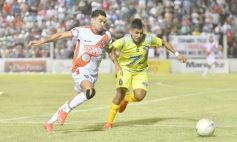 Foto de la galería: Villa Sarita se vistió de fiesta con el triunfo de La Franja en casa