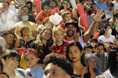 Foto de la galería: Villa Sarita se vistió de fiesta con el triunfo de La Franja en casa