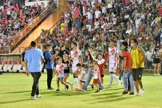 Foto de la galería: Villa Sarita se vistió de fiesta con el triunfo de La Franja en casa