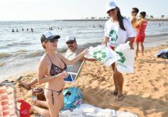 Foto de la galería: Verano a pleno en la playa El Brete de Posadas