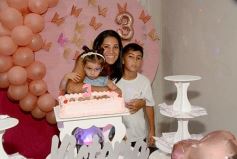 Foto de la galería: Felices tres años de la pequeña Victoria Alfonsina