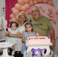 Foto de la galería: Felices tres años de la pequeña Victoria Alfonsina