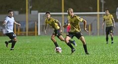 Foto de la galería: Fútbol solidario en el Club Crucero del Norte de Garupá