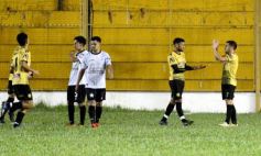 Foto de la galería: Fútbol solidario en el Club Crucero del Norte de Garupá