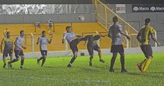 Foto de la galería: Fútbol solidario en el Club Crucero del Norte de Garupá