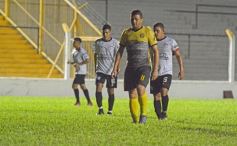 Foto de la galería: Fútbol solidario en el Club Crucero del Norte de Garupá