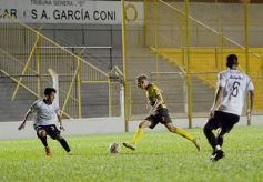 Foto de la galería: Fútbol solidario en el Club Crucero del Norte de Garupá