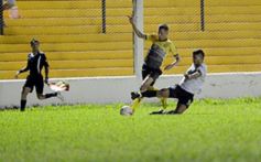 Foto de la galería: Fútbol solidario en el Club Crucero del Norte de Garupá