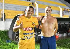 Foto de la galería: Fútbol solidario en el Club Crucero del Norte de Garupá