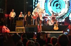 Foto de la galería: Con el corazón contento: Palito Ortega y el reencuentro con el público misionero en Posadas