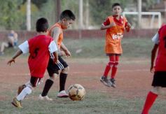 Foto de la galería: El "Globito" con caras nuevas: Fútbol, fraternidad y trabajo en equipo