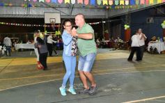 Foto de la galería: Cena, fiesta y baile en el 34° aniversario del Barrio El Territorio