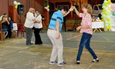 Foto de la galería: Cena, fiesta y baile en el 34° aniversario del Barrio El Territorio