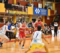 Foto de la galería: Sigue el invicto misionero en la Liga Federal de Básquet
